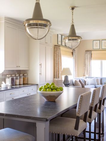 Malplaquet | Hanging | Urban Electric Company Malplaquet | Hanging | Urban Electric Company